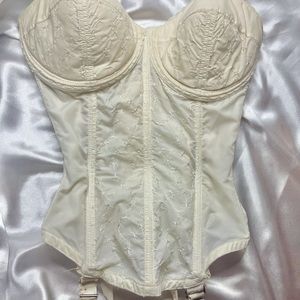 women’s lace vintage corset/ bustier